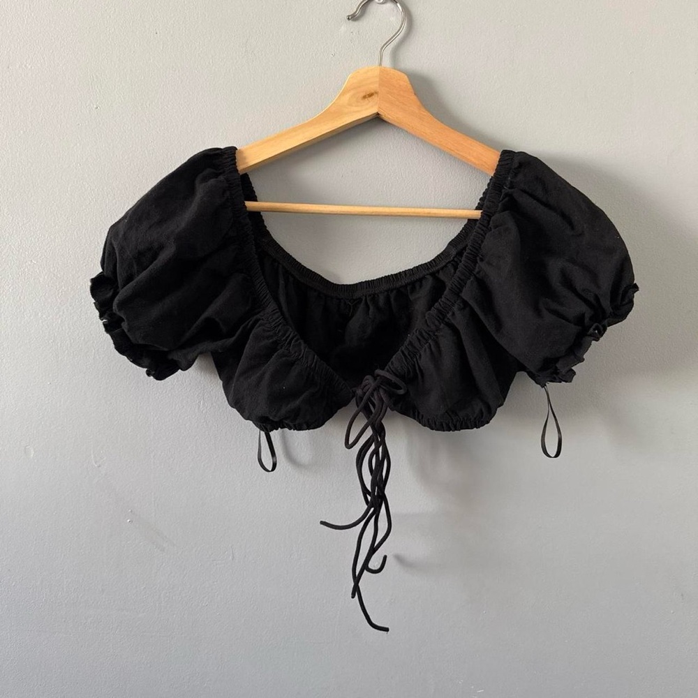 Black Puff Sleeve Crop Top
